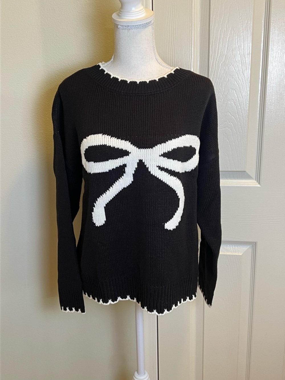 CATO Bow Graphic Sweater